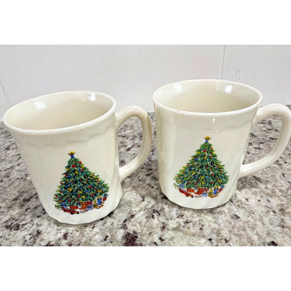 VTG Salem Porcelle France Christmas Tree Milk Glass Mug Cup Set of 2 Noel 1980s
